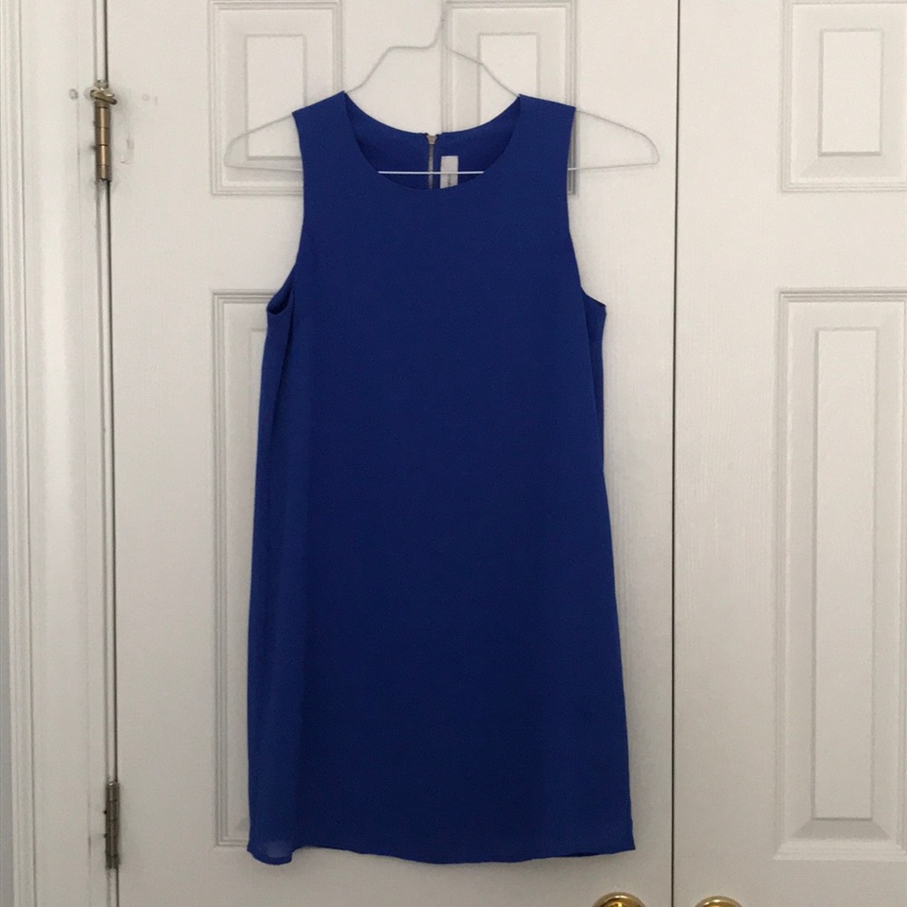 Cute little blue dress!!